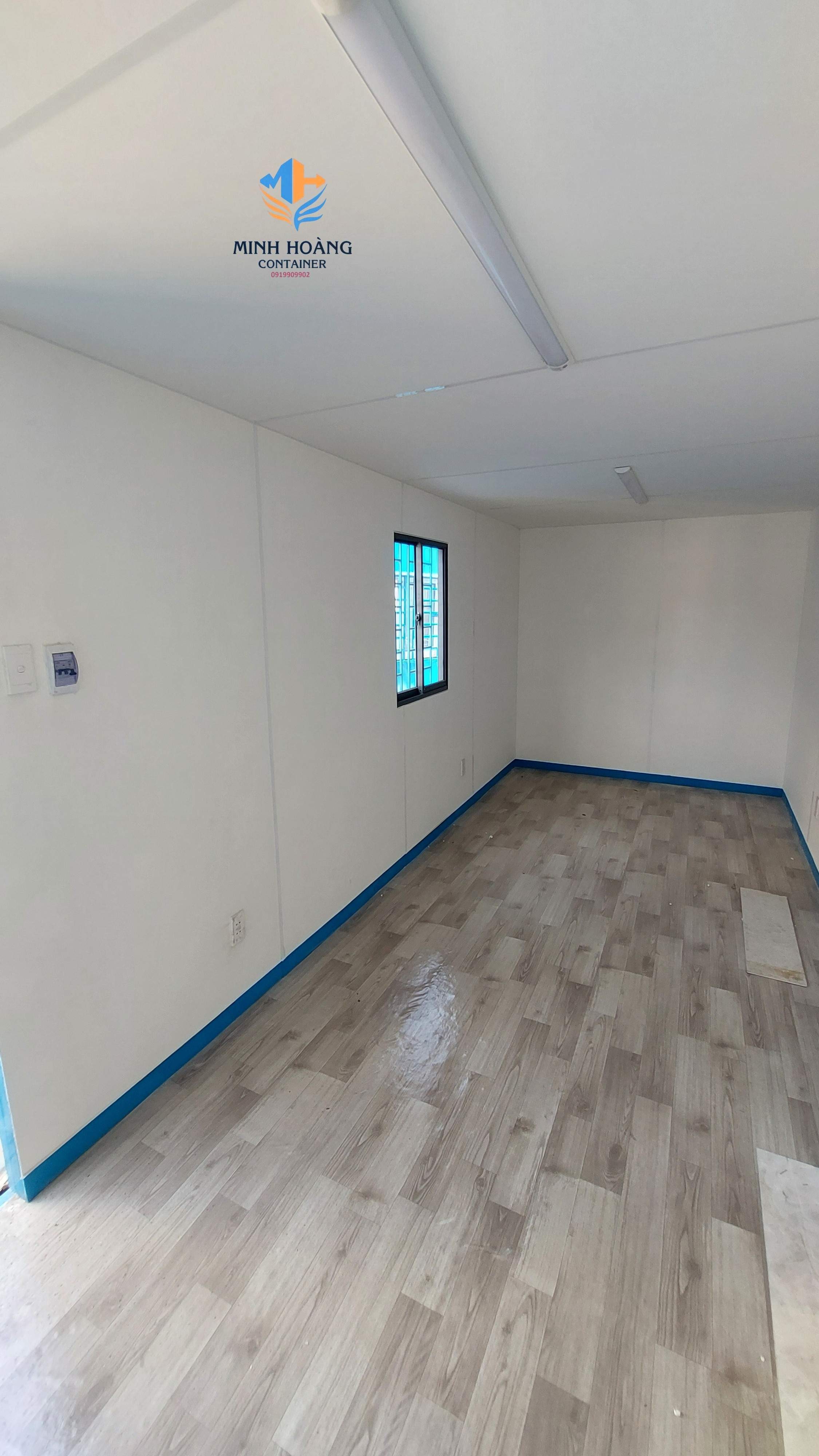 Container văn phòng 20 feet vỏ khô xanh dương đầy đủ điện đèn quạt 